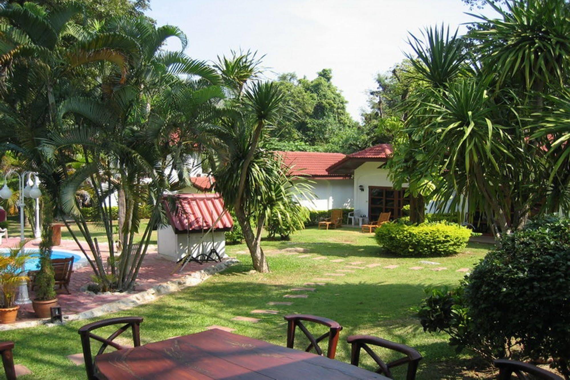 Eco Valley Lodge Pak Chong Eksteriør billede